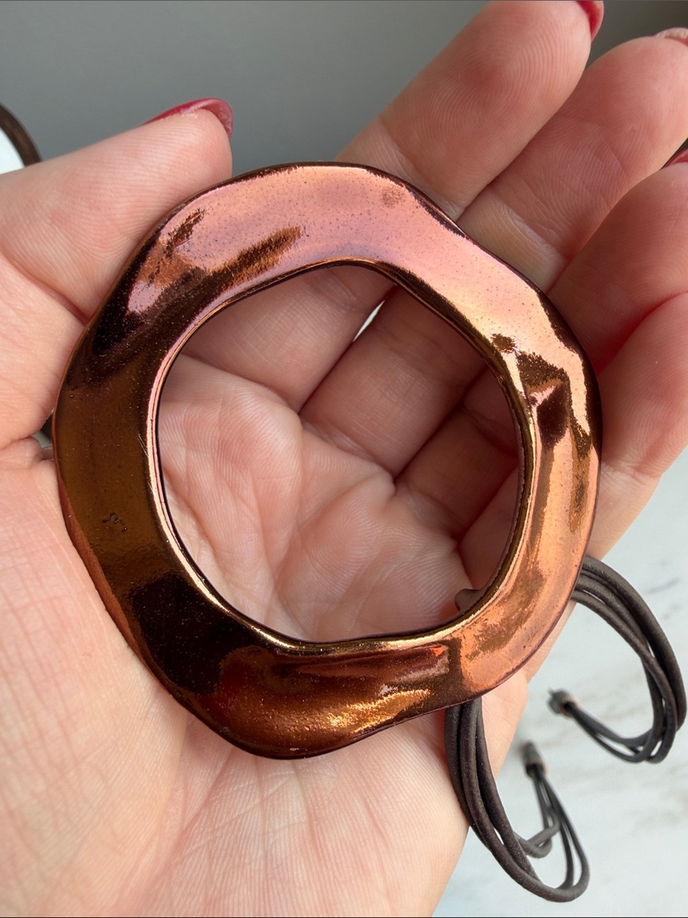 Chico’s Art Deco Dark Copper Circle Pendant Necklace- Vintage - Picture 7 of 9